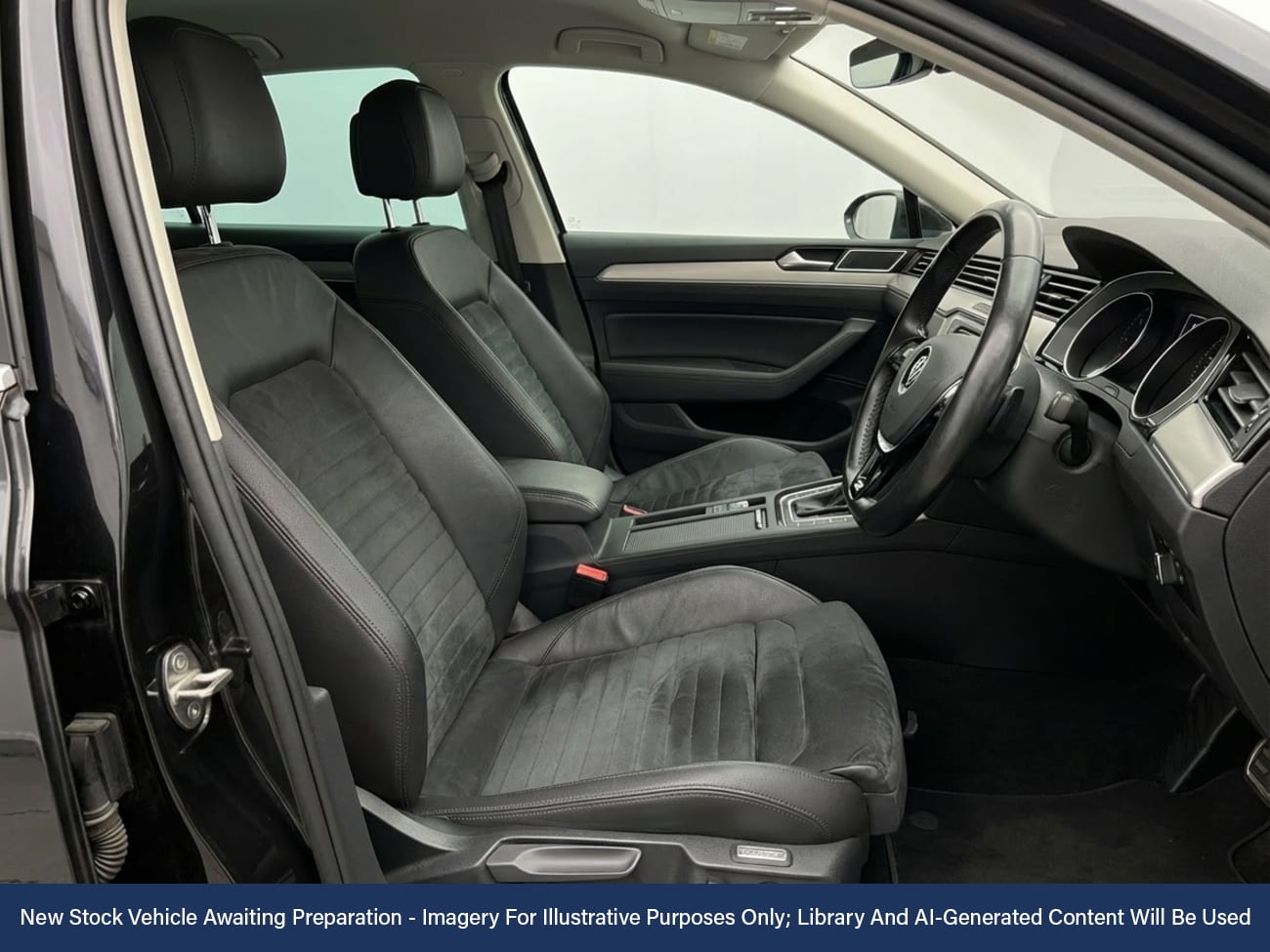 Used Volkswagen Passat 2016 for sale - 77000611: Photo 3