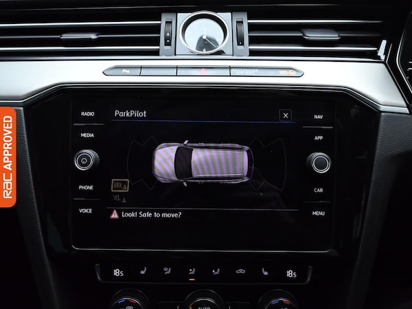 Used Volkswagen Passat 2018 for sale - 76088322: Photo 14