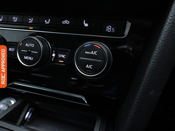 Used Volkswagen Passat 2018 for sale - 76088322: Photo 18