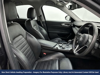 Used Alfa Romeo Giulia 2017 for sale - 77257730: Photo