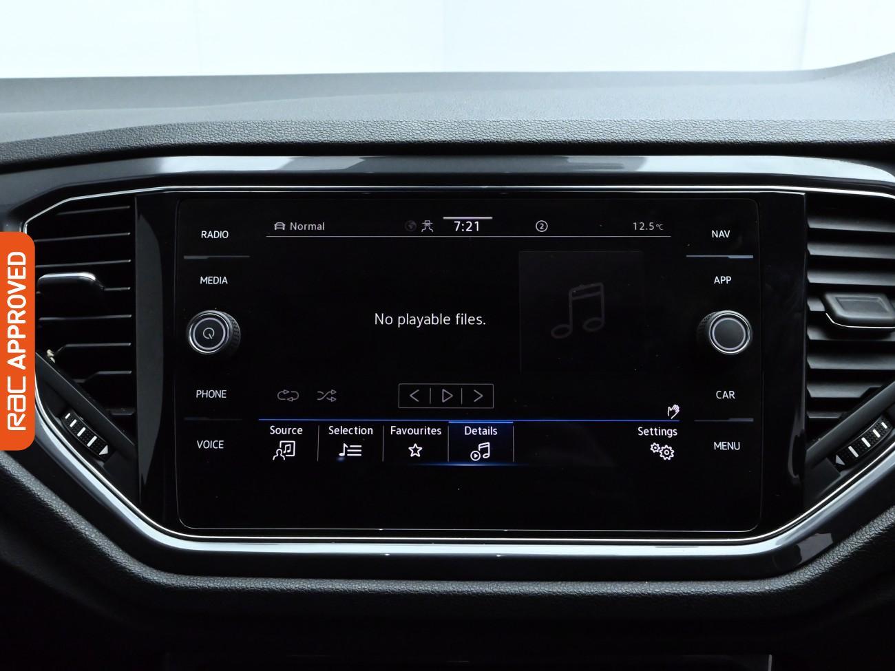 Used Volkswagen T-Roc 2021 for sale - 76353179: Photo 19