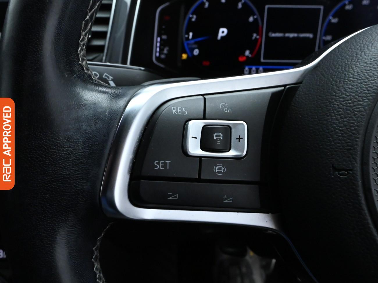 Used Volkswagen T-Roc 2021 for sale - 76353179: Photo 23