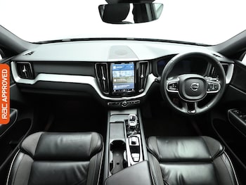 Used Volvo XC60 2022 for sale - 77270496: Photo