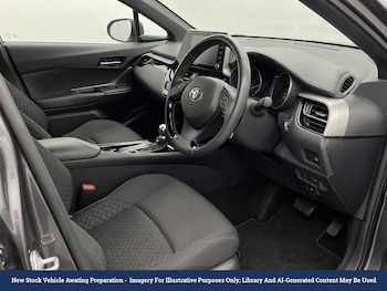Used Toyota C-HR 2022 for sale - 79624130: Photo