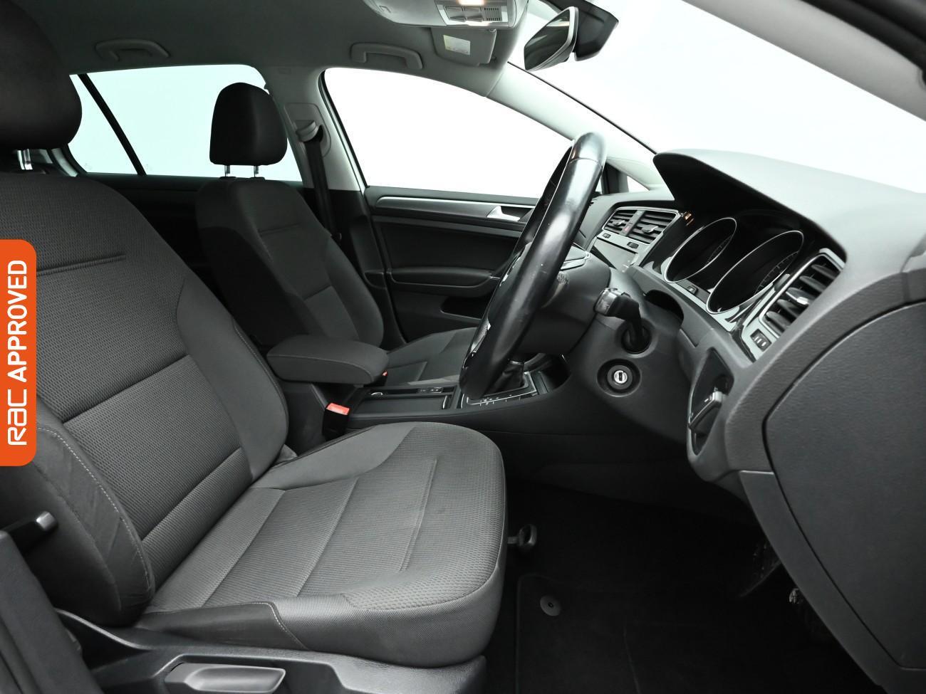 Used Volkswagen Golf 2019 for sale - 77106935: Photo 12