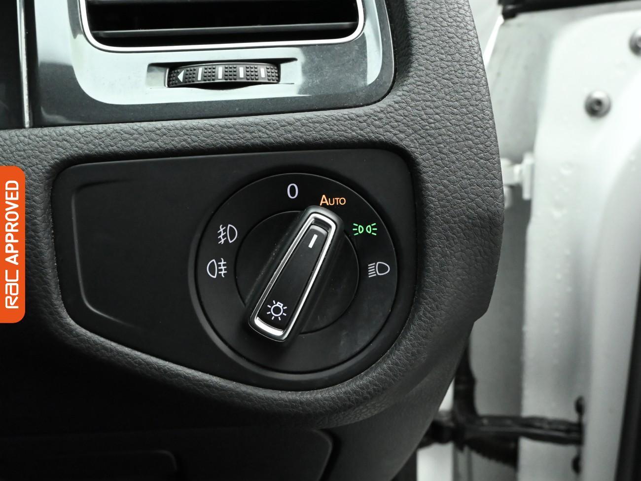 Used Volkswagen Golf 2019 for sale - 77106935: Photo 19