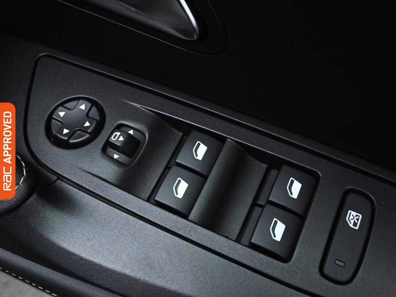 Used Peugeot 2008 2022 for sale - 76495162: Photo 25