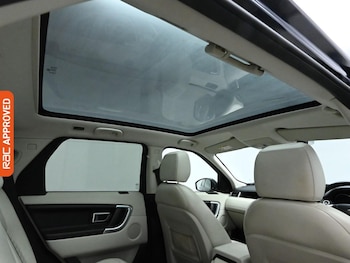 Used Land Rover Discovery Sport 2016 for sale - 76353185: Photo