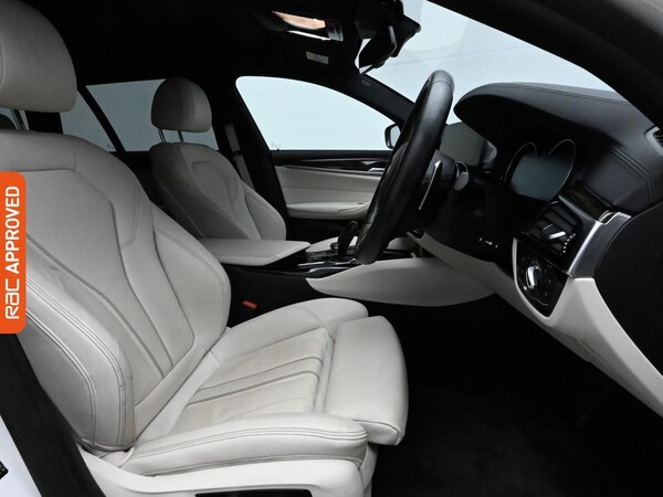 Used BMW 5 Series 2018 for sale - 76268051: Photo 12