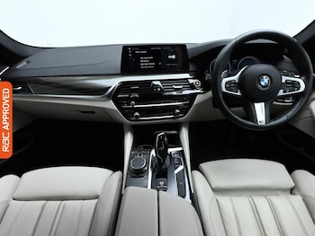 Used BMW 5 Series 2018 for sale - 76268051: Photo 2