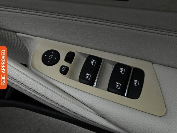 Used BMW 5 Series 2018 for sale - 76268051: Photo 36