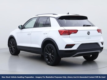 Used Volkswagen T-Roc 2021 for sale - 76576240: Photo