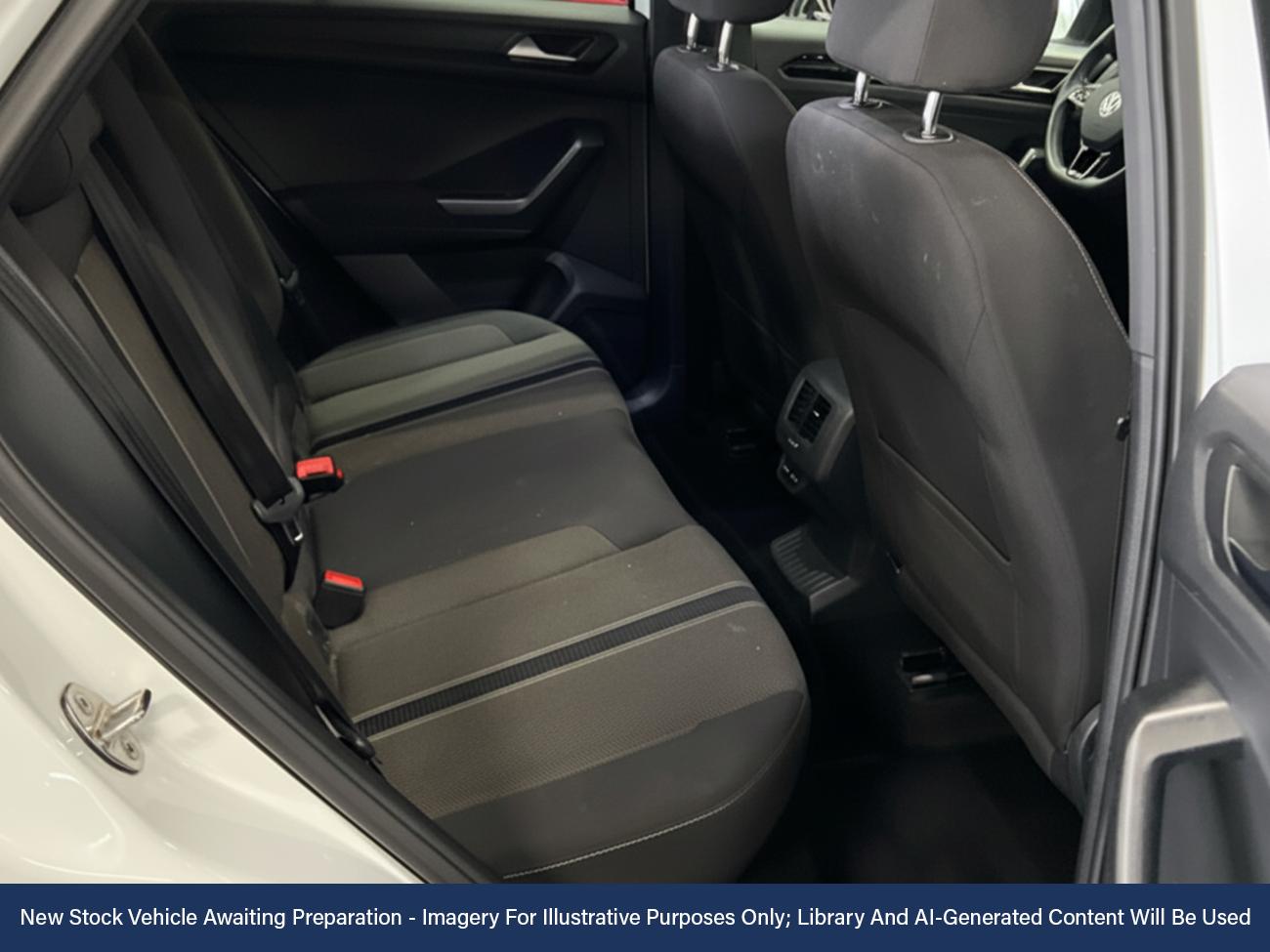 Used Volkswagen T-Roc 2021 for sale - 76576240: Photo 4