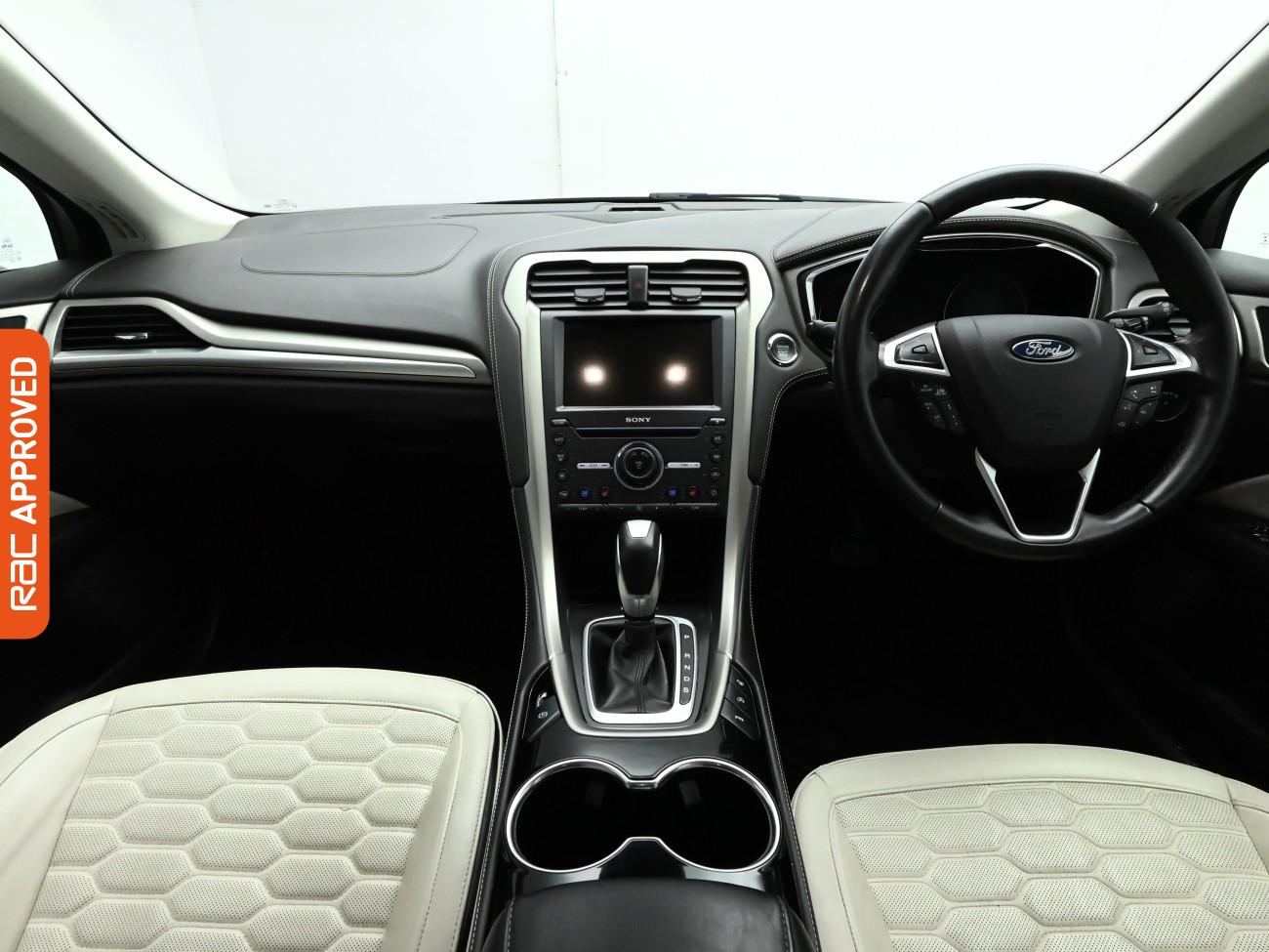 Used Ford Mondeo 2016 for sale - 76611856: Photo 2