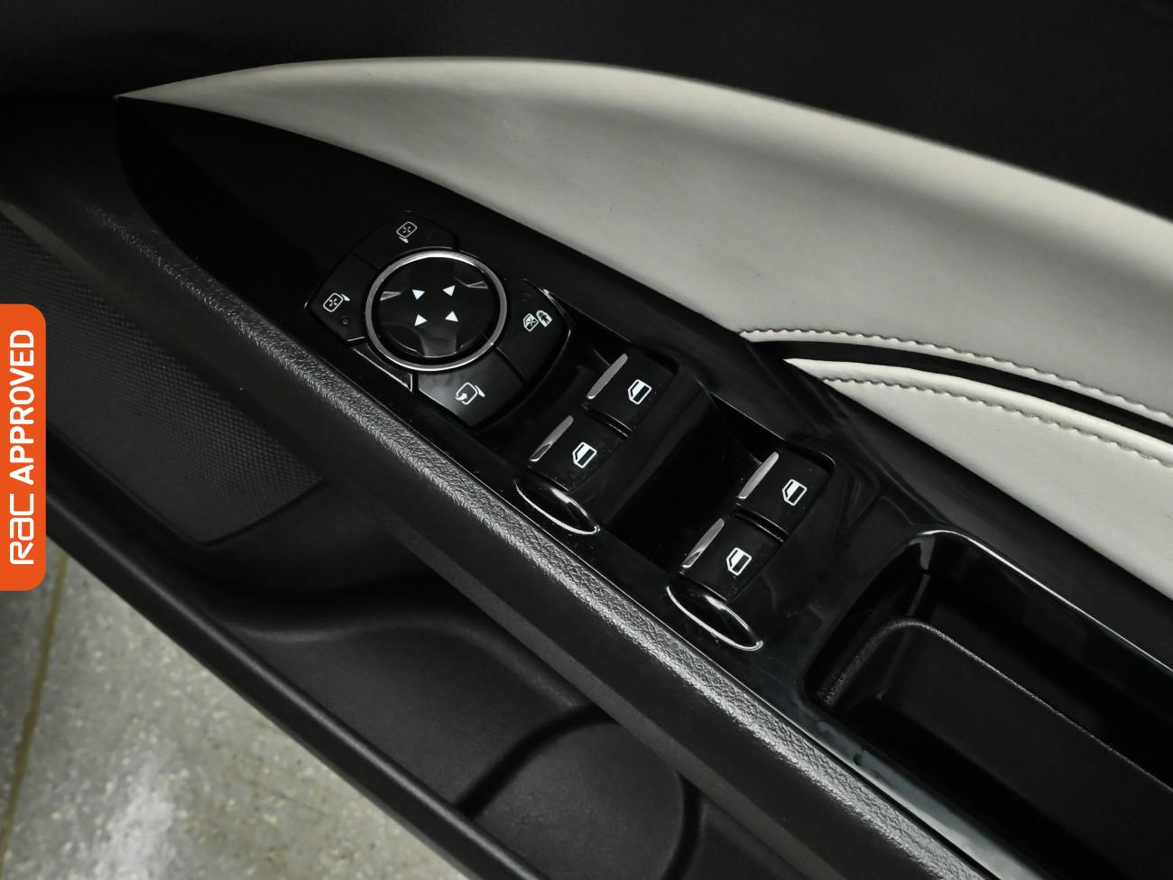 Used Ford Mondeo 2016 for sale - 76611856: Photo 26