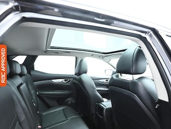 Used Nissan Qashqai 2018 for sale - 77546582: Photo