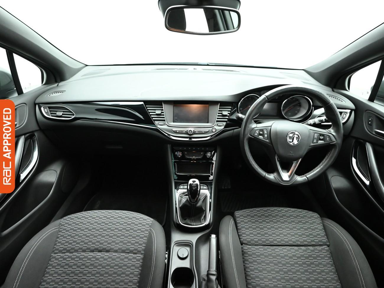 Used Vauxhall Astra 2019 for sale - 77236092: Photo 2