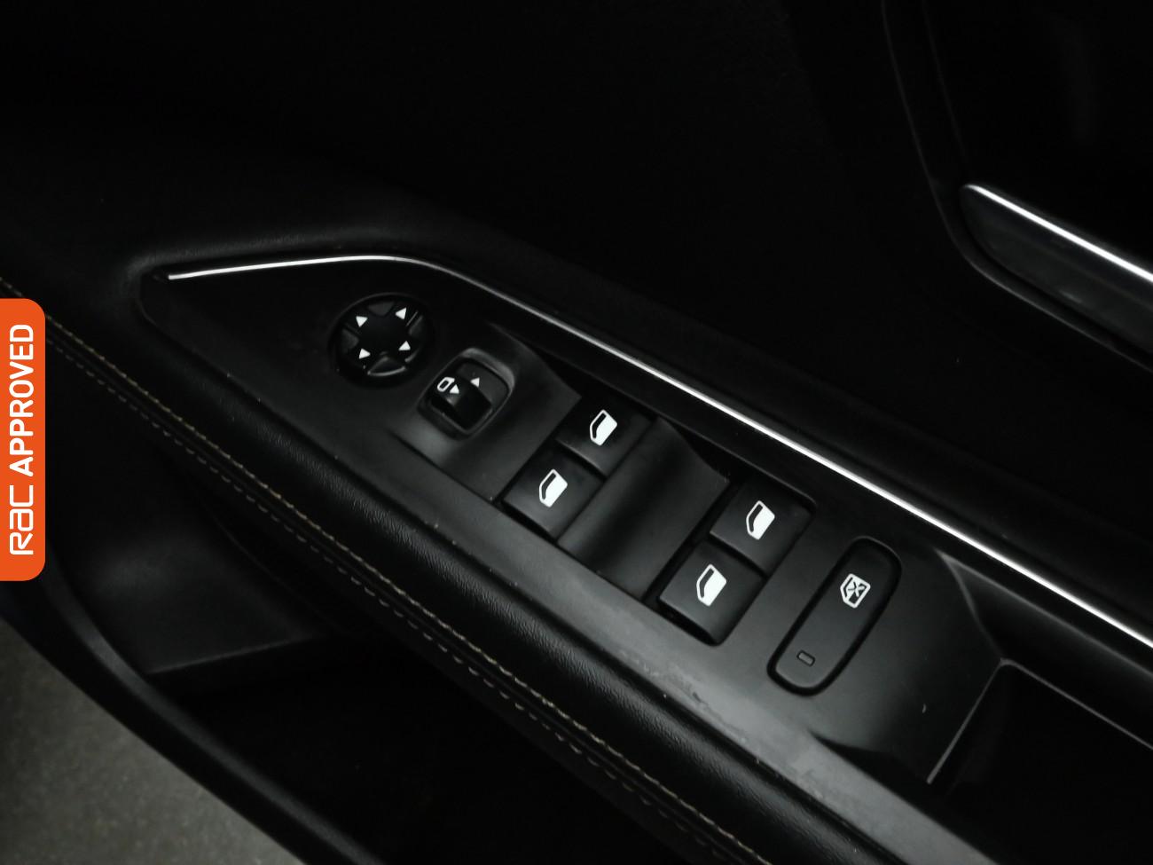 Used Peugeot 3008 2018 for sale - 76581575: Photo 29