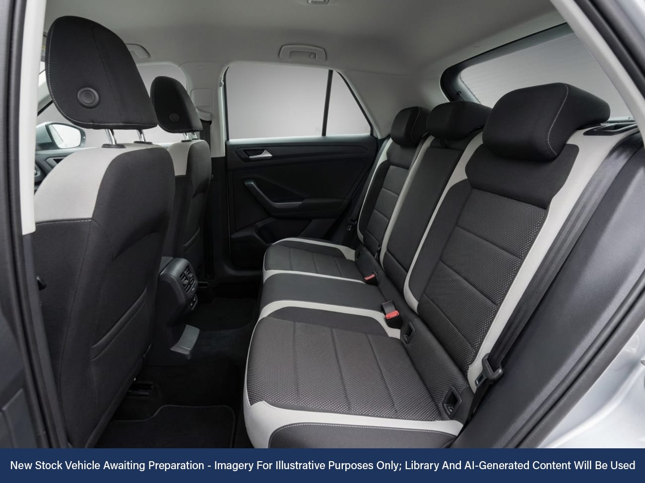 Used Volkswagen T-Roc 2021 for sale - 77890641: Photo 4