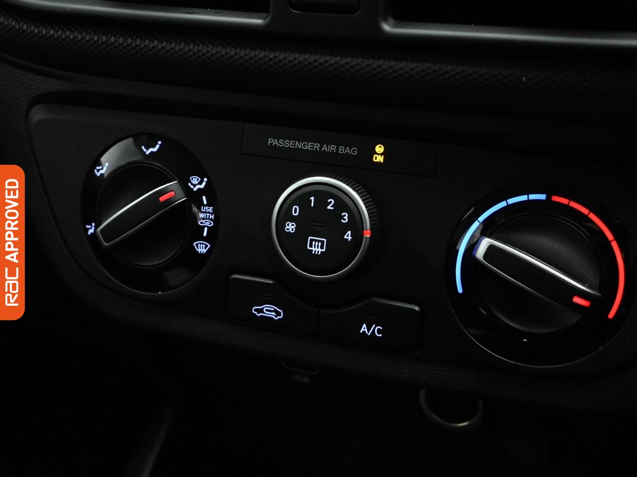 Used Hyundai i10 2023 for sale - 77286842: Photo 14