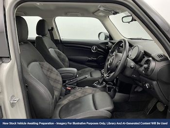 Used MINI Hatch 2017 for sale - 78323439: Photo