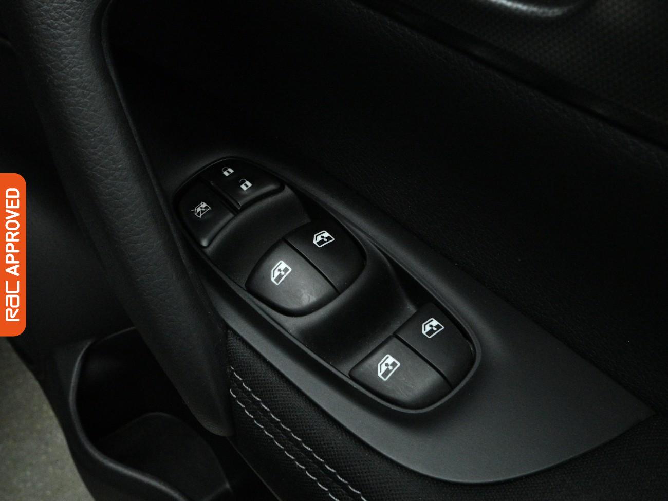 Used Nissan Qashqai 2018 for sale - 77831256: Photo 23