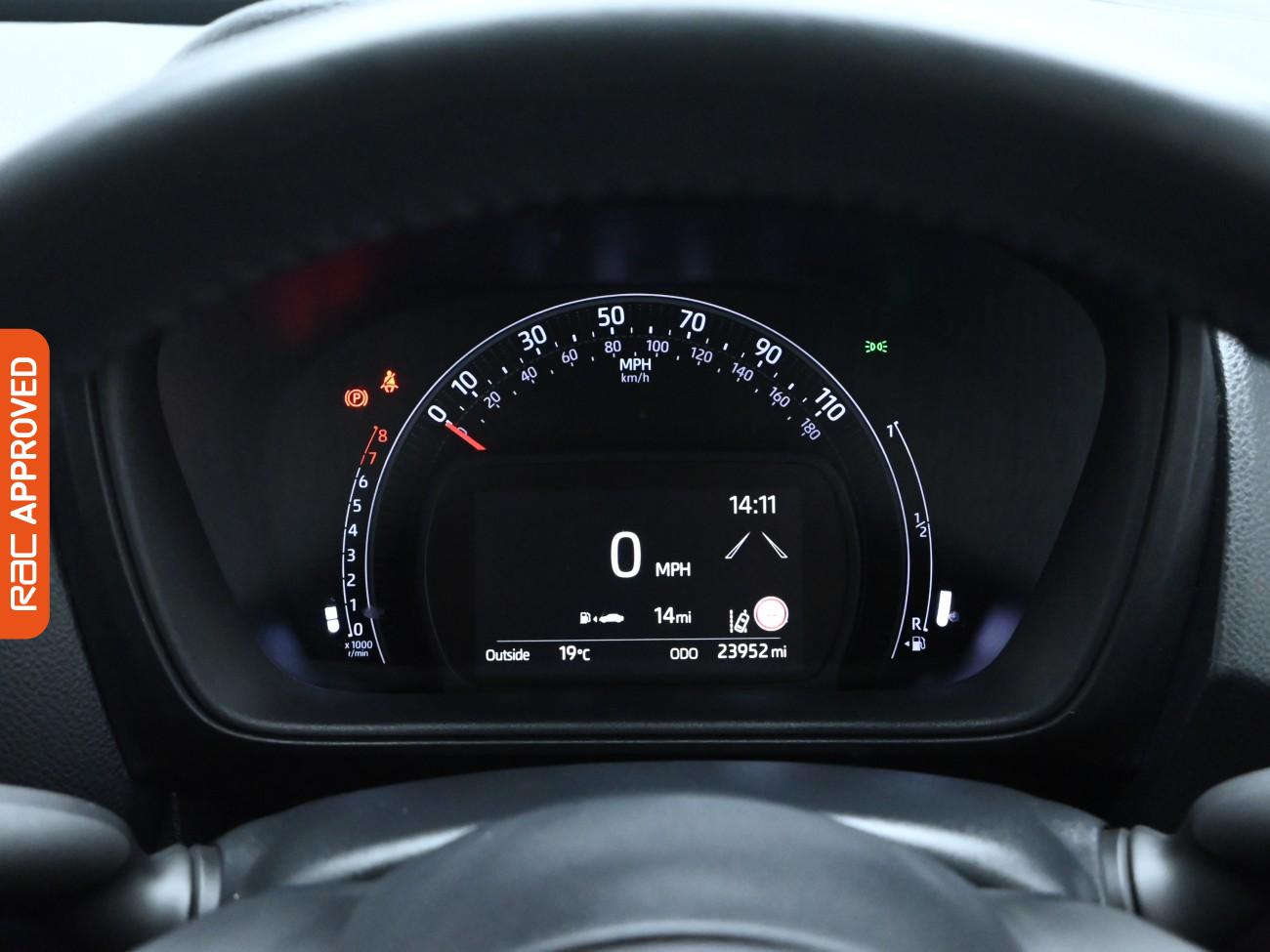 Used Toyota Aygo X 2022 for sale - 76767841: Photo 11