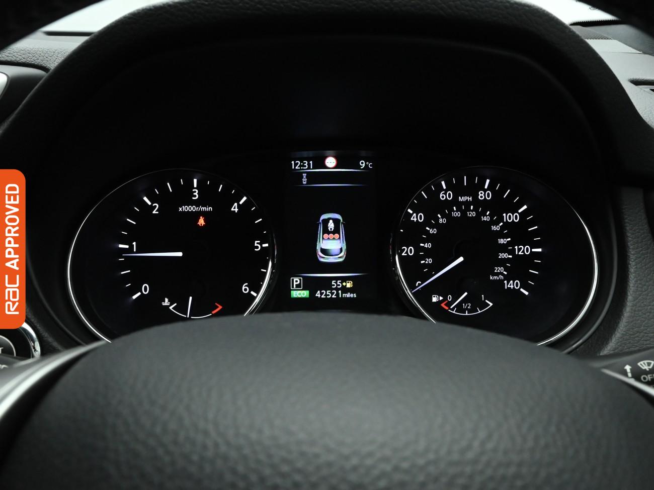 Used Nissan Qashqai 2017 for sale - 77582639: Photo 11