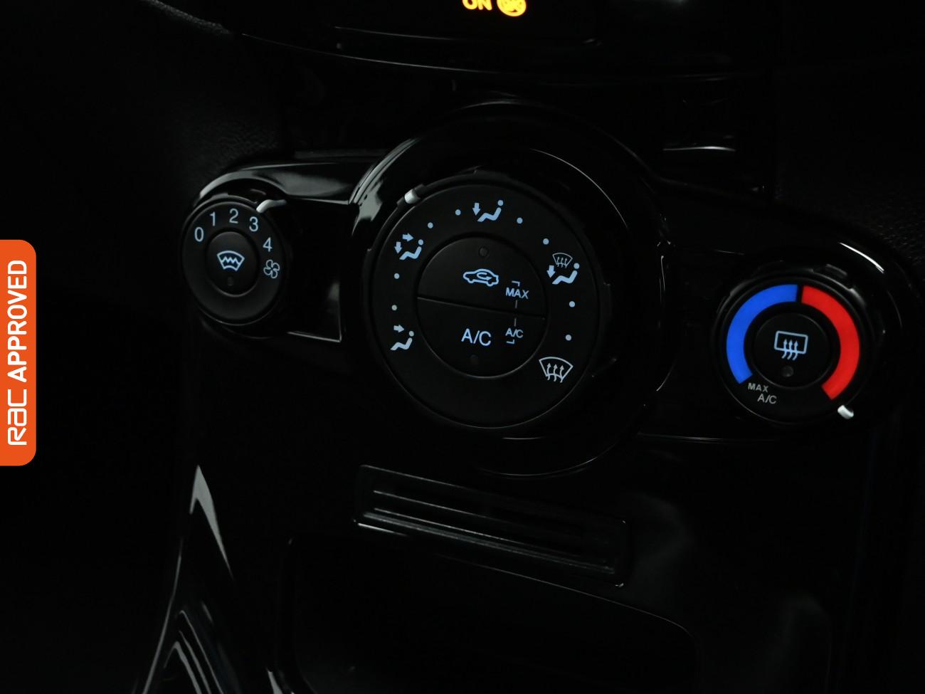 Used Ford Fiesta 2017 for sale - 77236094: Photo 16