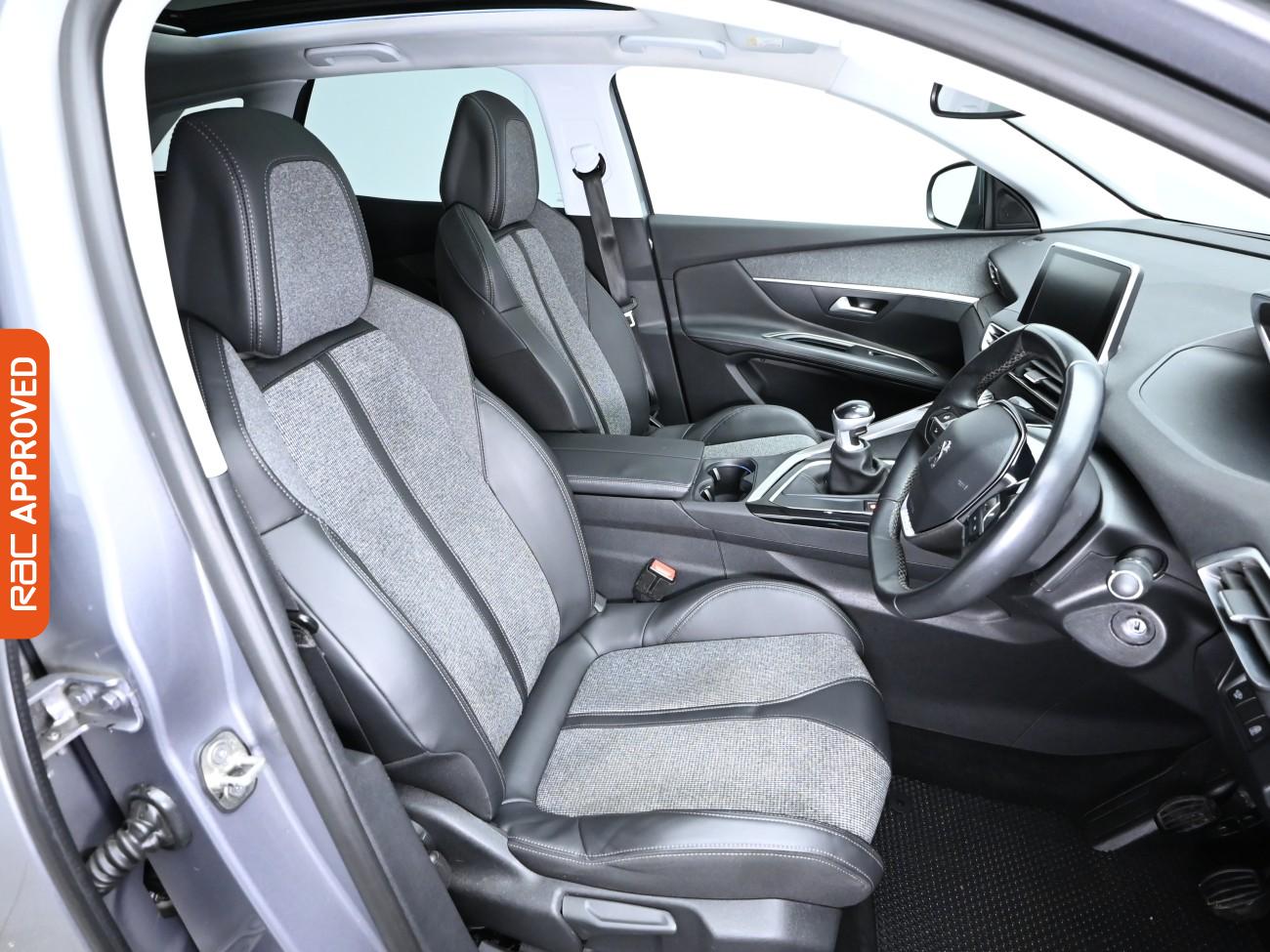 Used Peugeot 3008 2017 for sale - 76362793: Photo 12