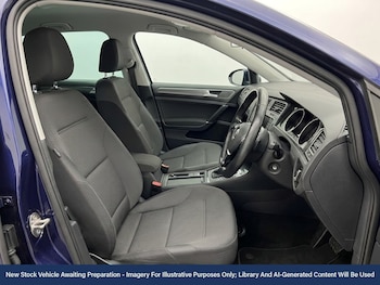 Used Volkswagen Golf 2019 for sale - 78521724: Photo