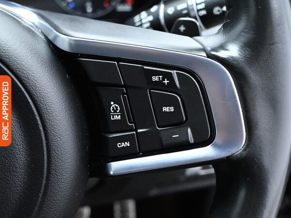 Used Jaguar E-Pace 2019 for sale - 75699683: Photo 23