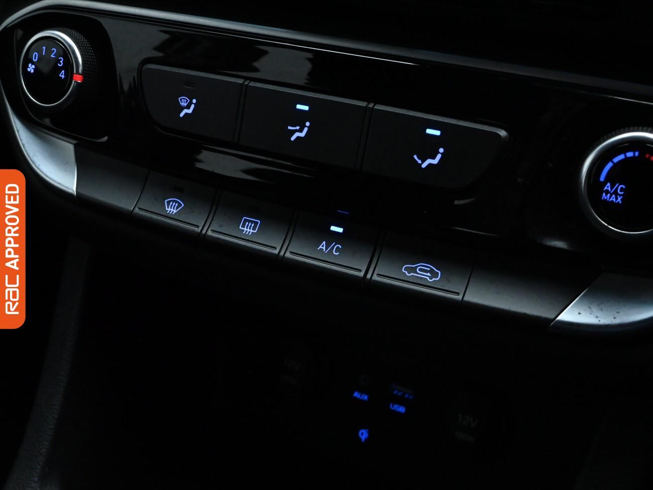 Used Hyundai i30 2018 for sale - 76569427: Photo 14