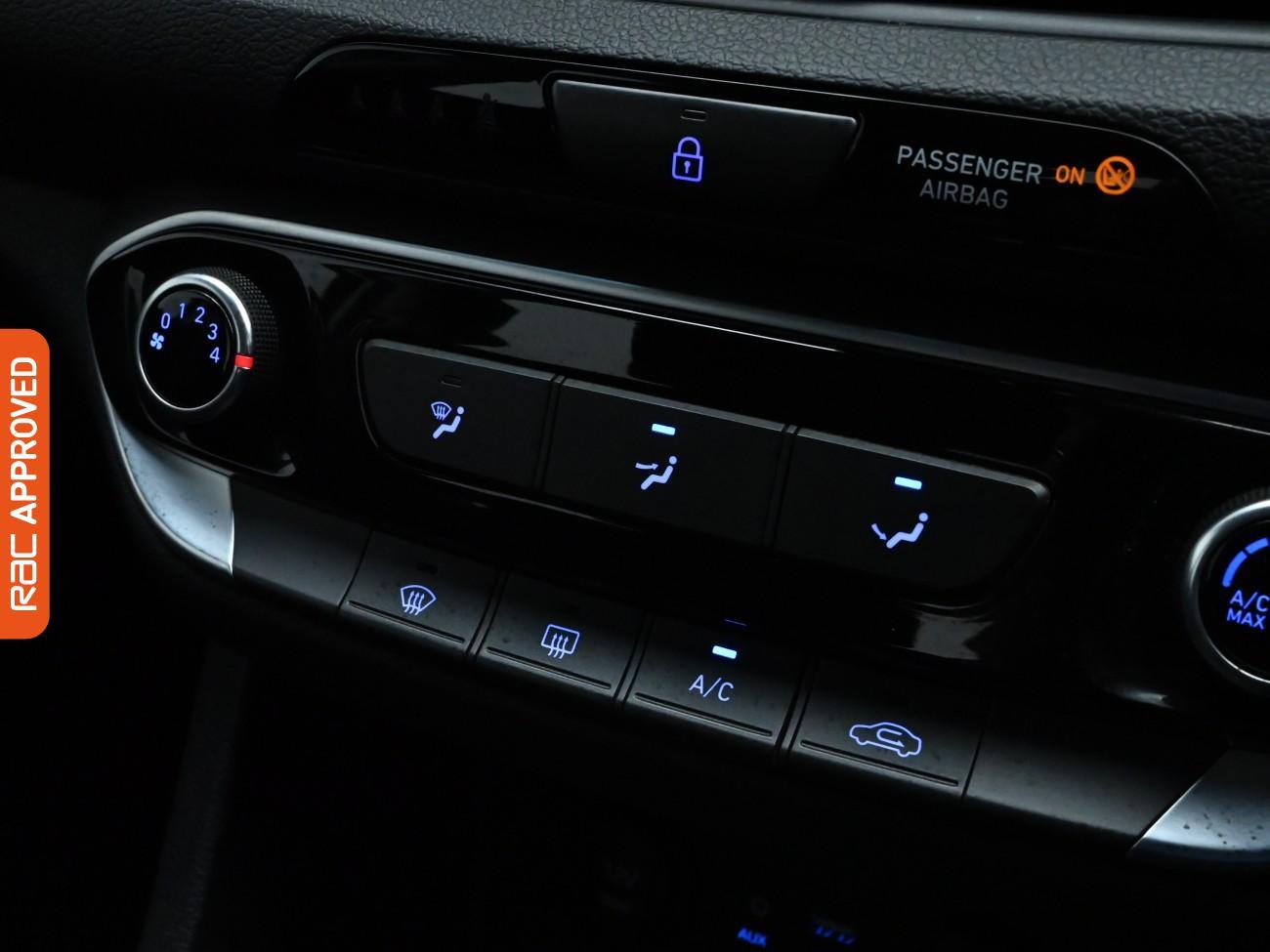 Used Hyundai i30 2018 for sale - 76569427: Photo 15