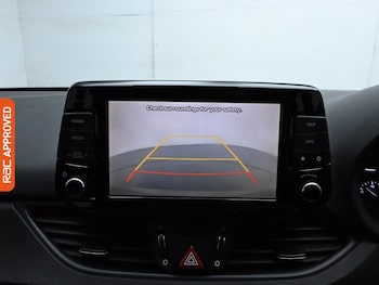 Used Hyundai i30 2018 for sale - 76569427: Photo