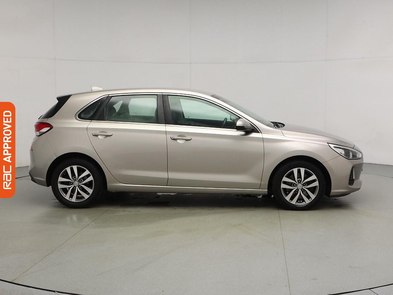 Used Hyundai i30 2018 for sale - 76569427: Photo 6