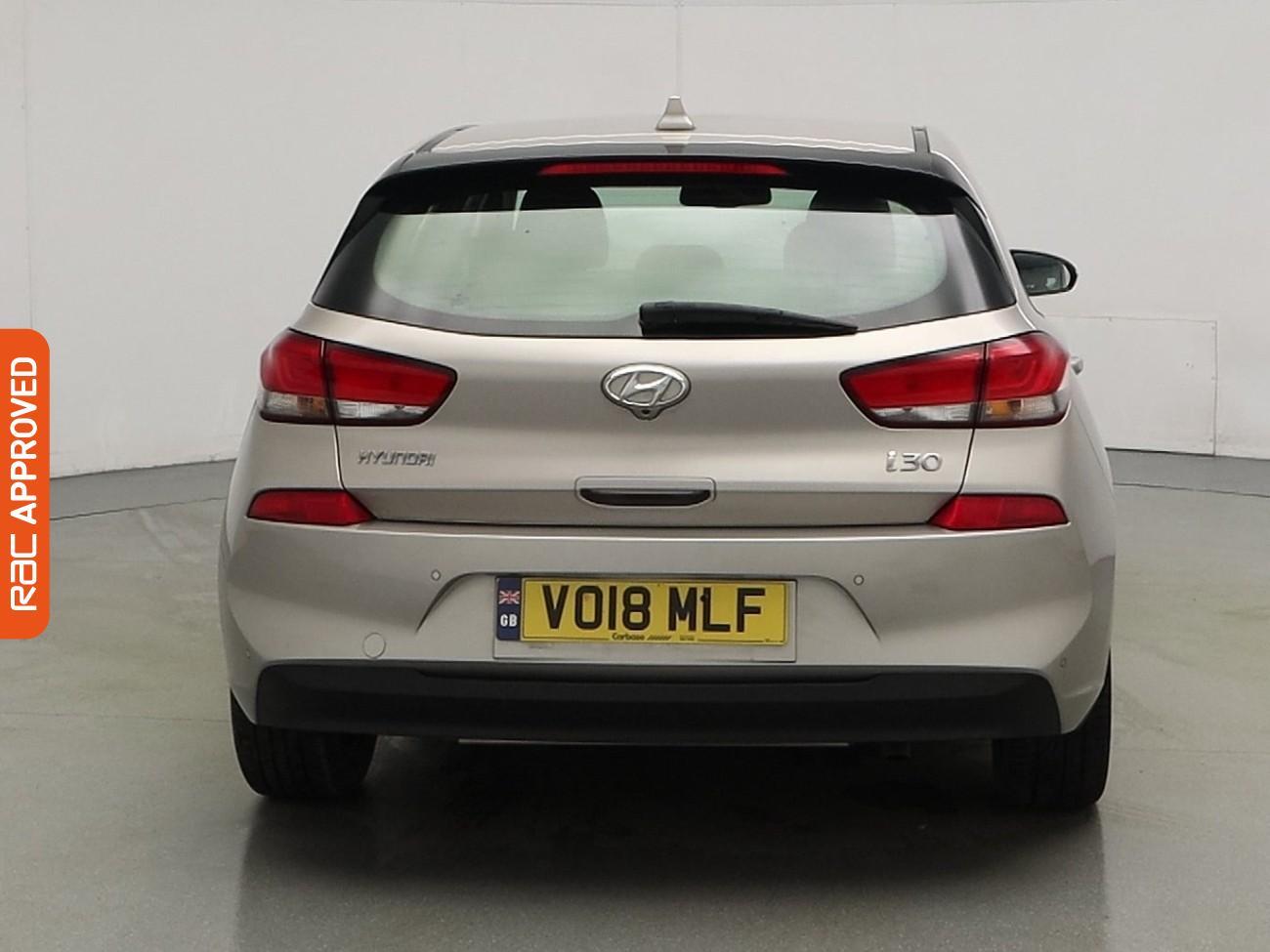 Used Hyundai i30 2018 for sale - 76569427: Photo 8