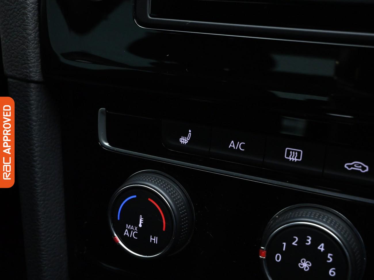 Used Volkswagen Golf 2015 for sale - 76180843: Photo 15