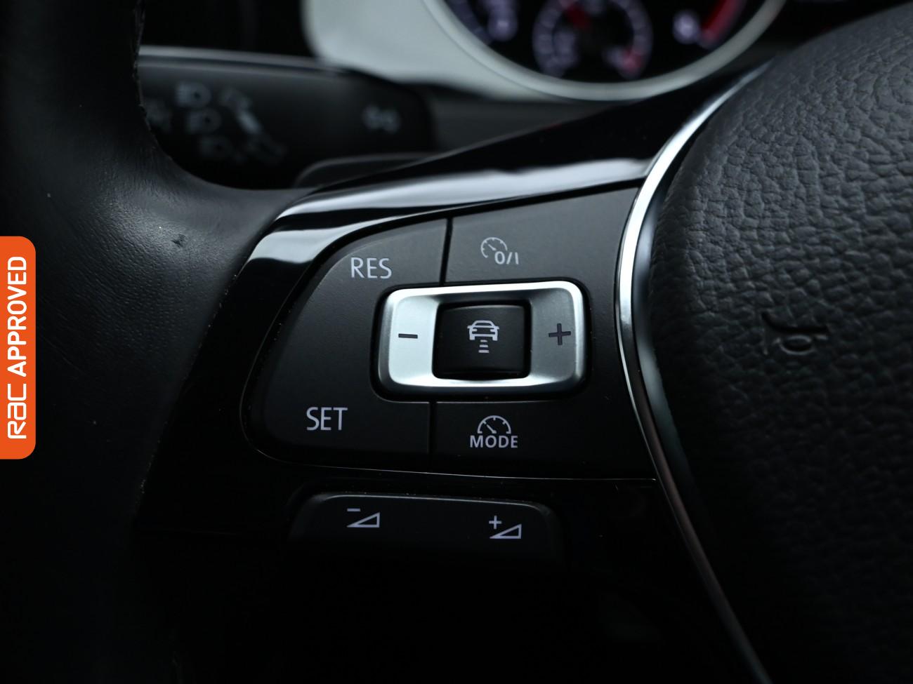 Used Volkswagen Golf 2015 for sale - 76180843: Photo 23