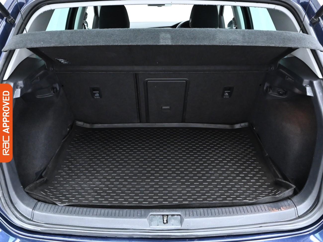 Used Volkswagen Golf 2015 for sale - 76180843: Photo 25