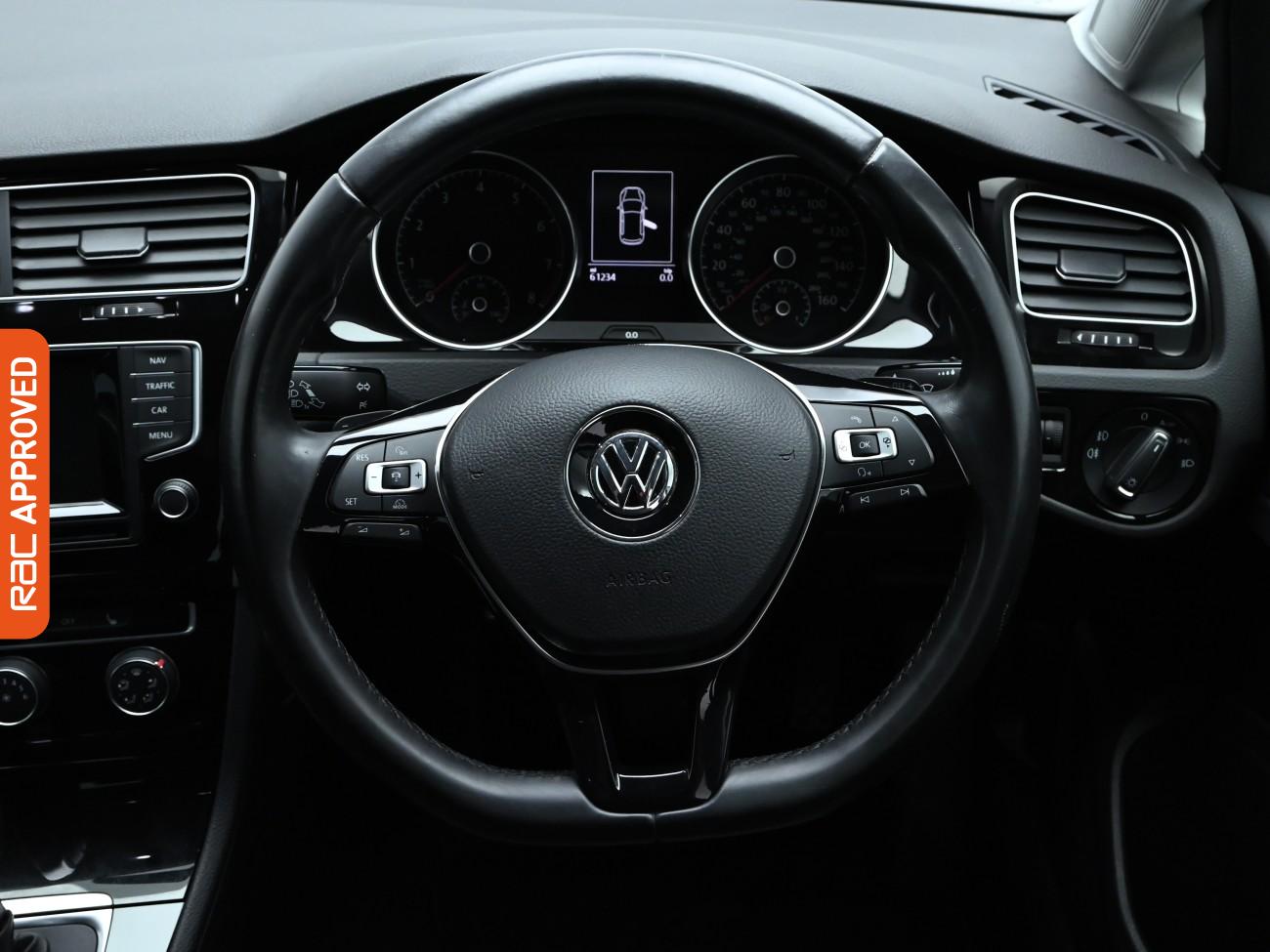 Used Volkswagen Golf 2015 for sale - 76180843: Photo 9