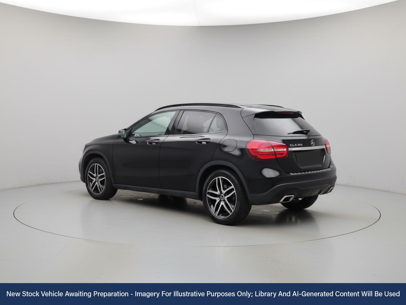 Used Mercedes-Benz GLA 2019 for sale - 76641902: Photo 2