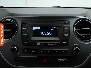 Used Hyundai i10 2020 for sale - 77743562: Photo