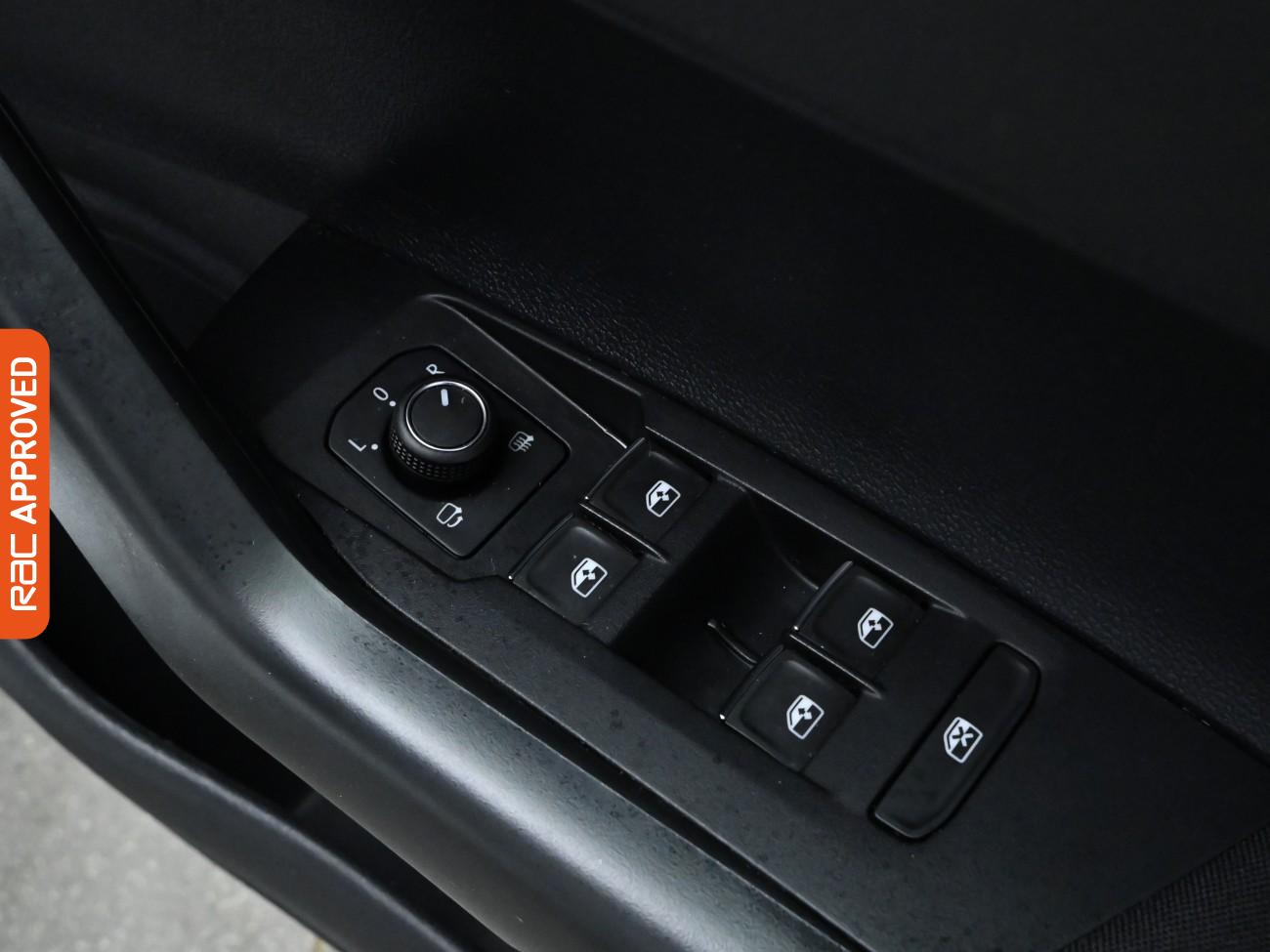 Used Volkswagen Polo 2021 for sale - 76063636: Photo 25