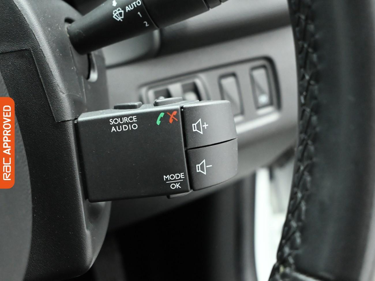 Used Renault Clio 2018 for sale - 77996500: Photo 18