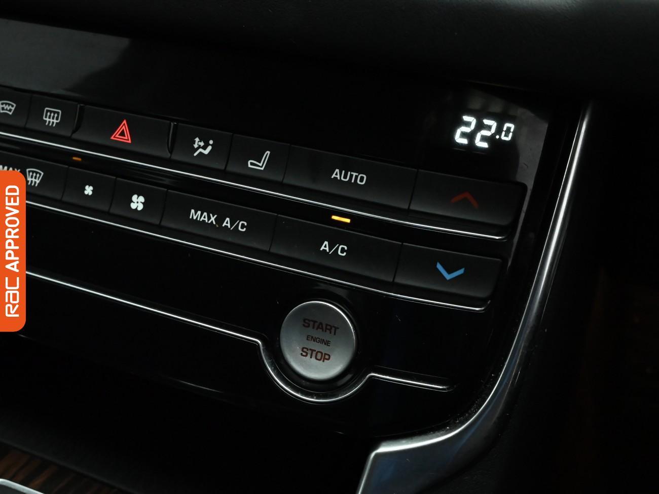 Used Jaguar XF 2019 for sale - 76663226: Photo 16