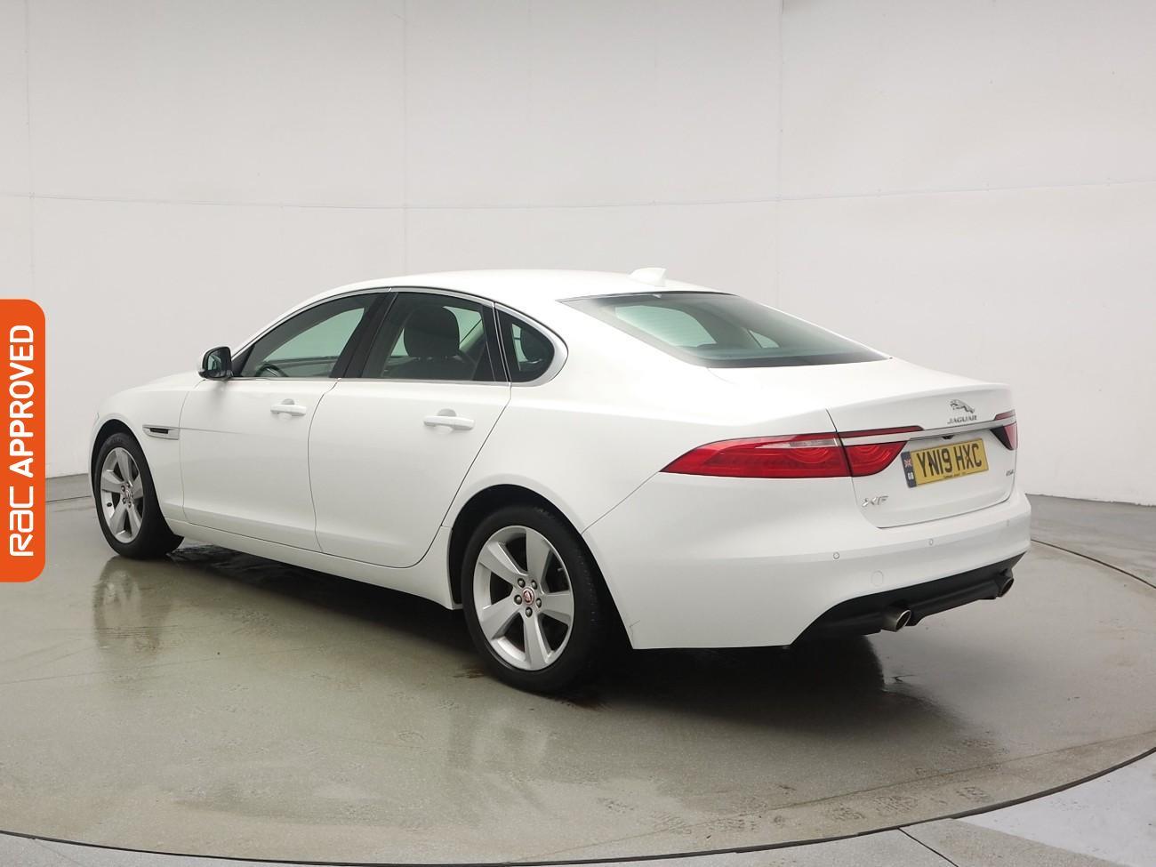 Used Jaguar XF 2019 for sale - 76663226: Photo 4