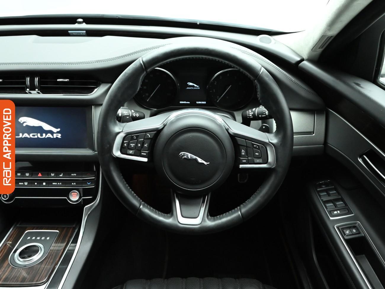 Used Jaguar XF 2019 for sale - 76663226: Photo 9