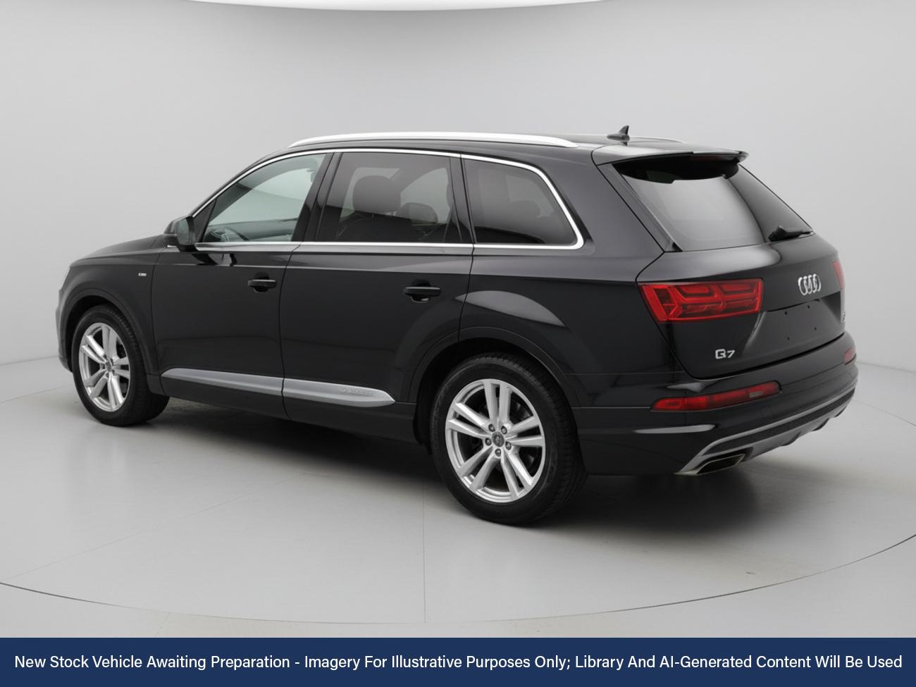 Used Audi Q7 2018 for sale - 76739649: Photo 2