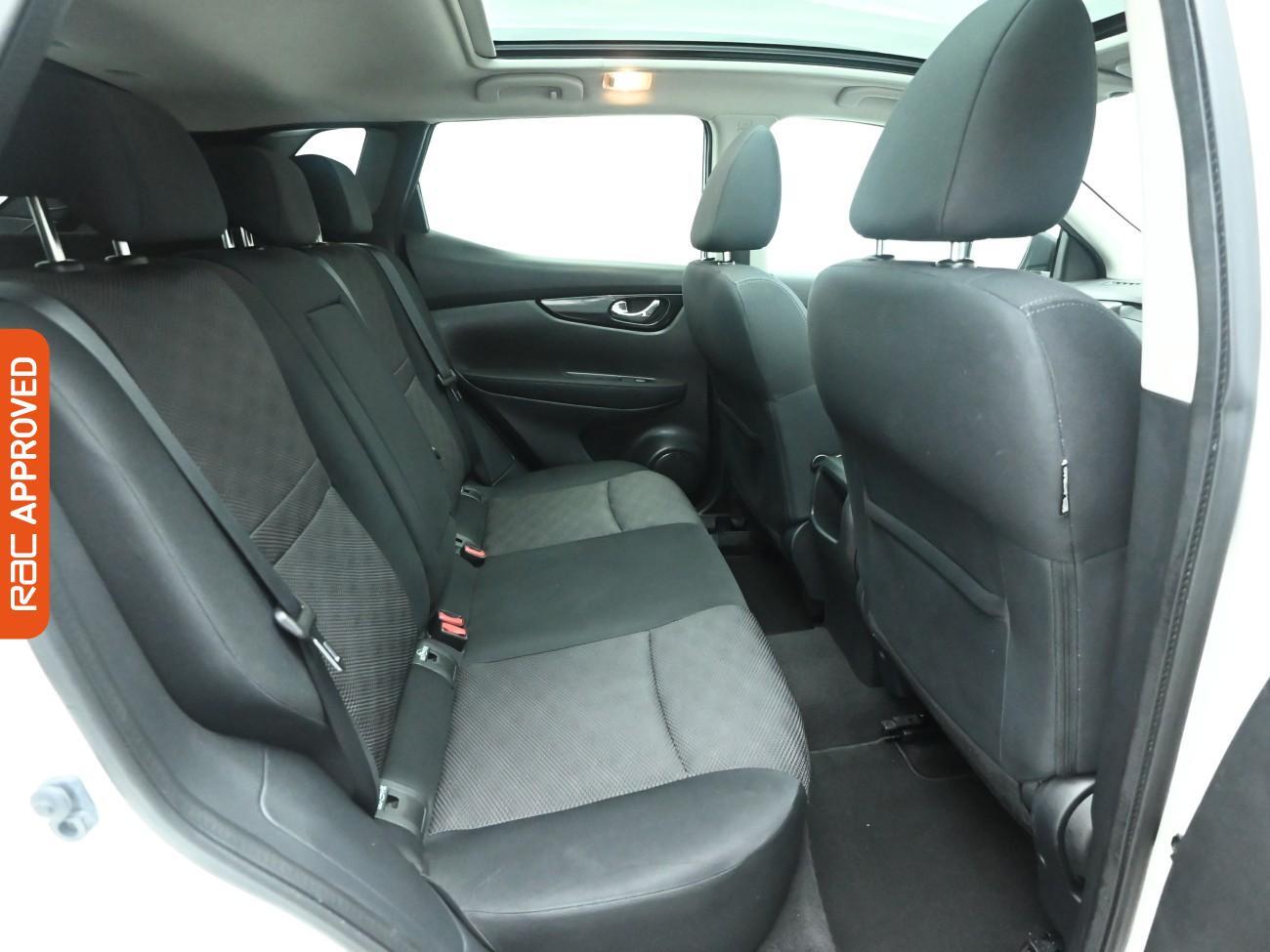 Used Nissan Qashqai 2015 for sale - 76569424: Photo 13